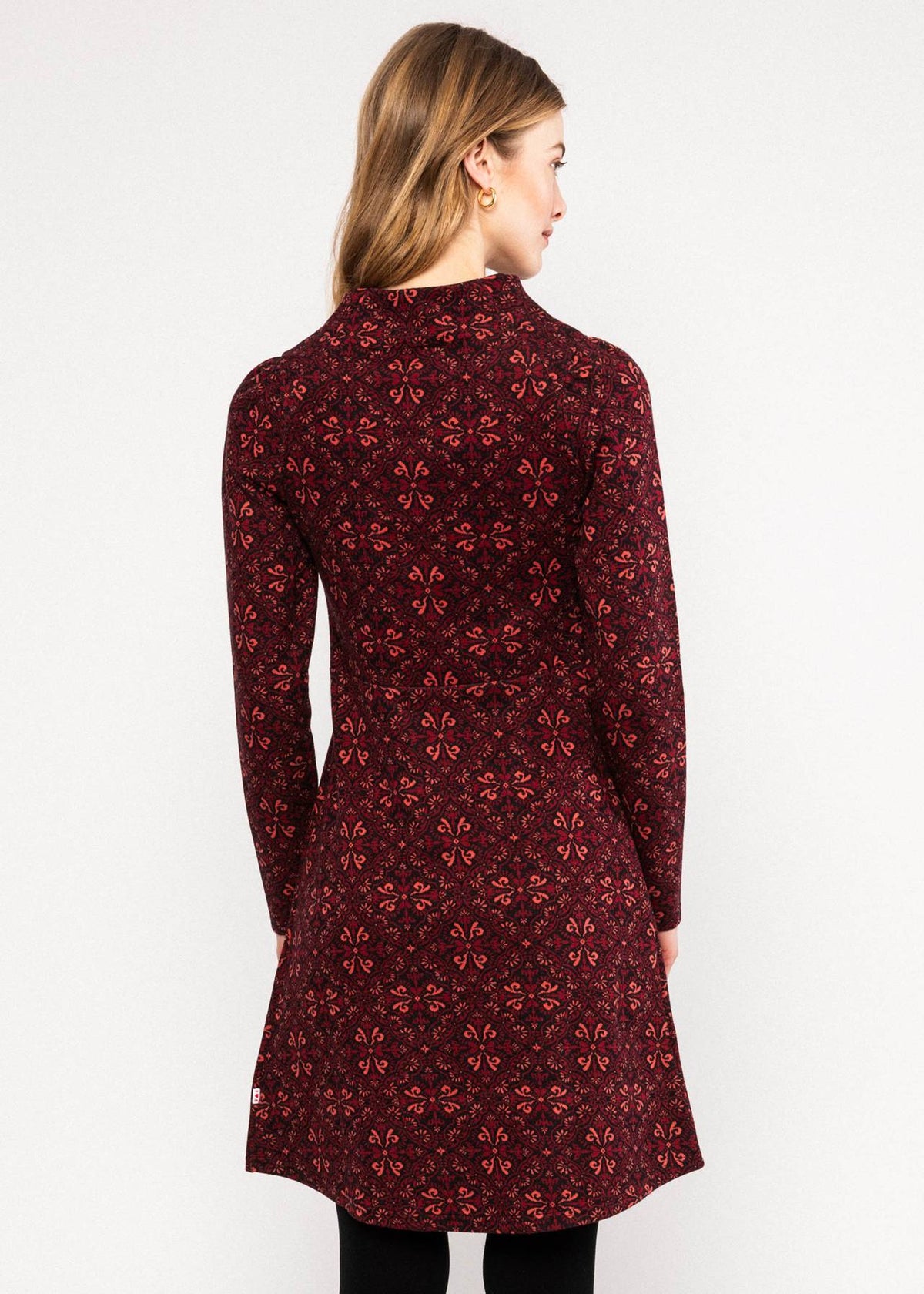Blutsgeschwister Strickkleid Cosy Zen Tangle, vienna a. black