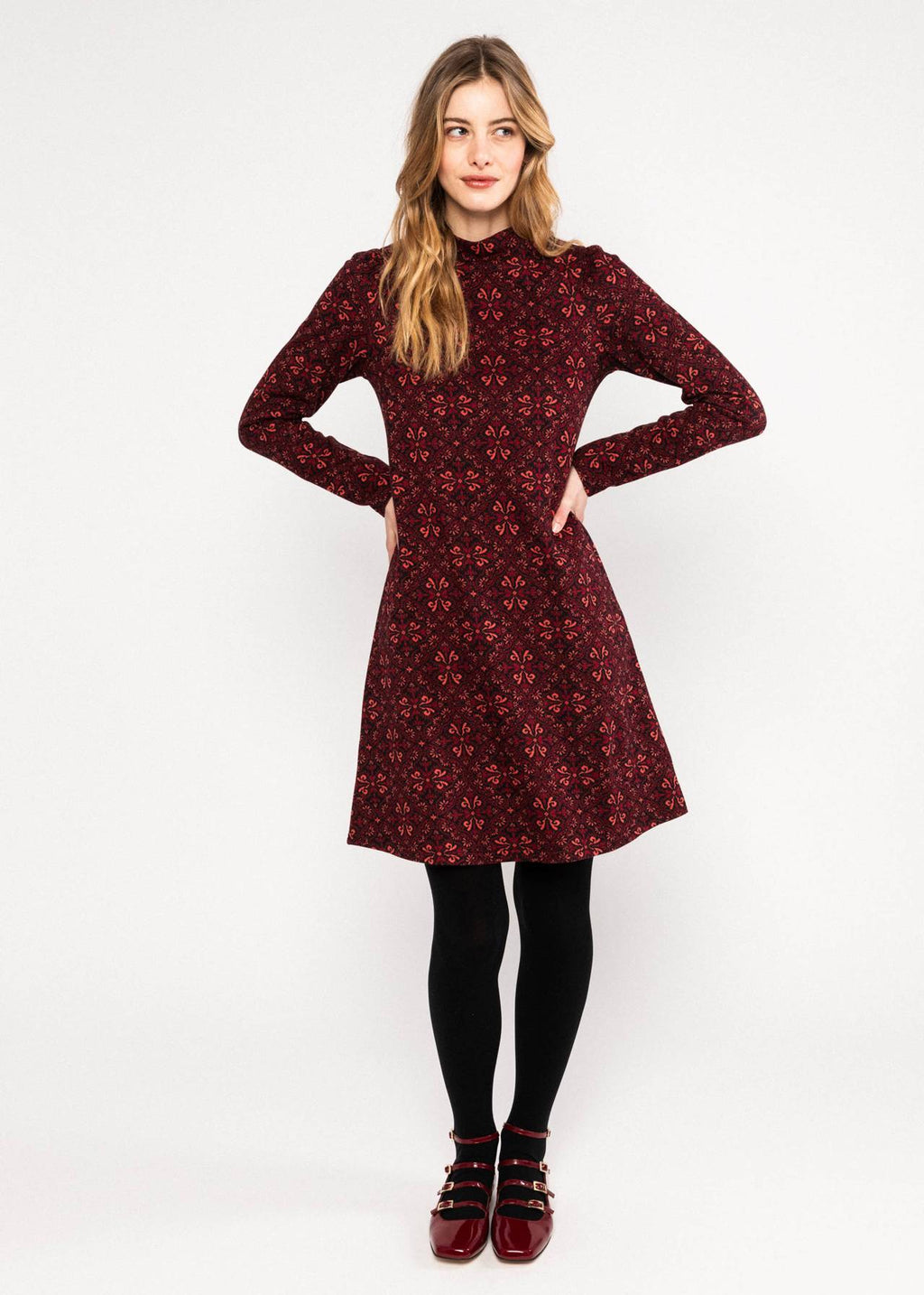 Blutsgeschwister Strickkleid Cosy Zen Tangle, vienna a. black