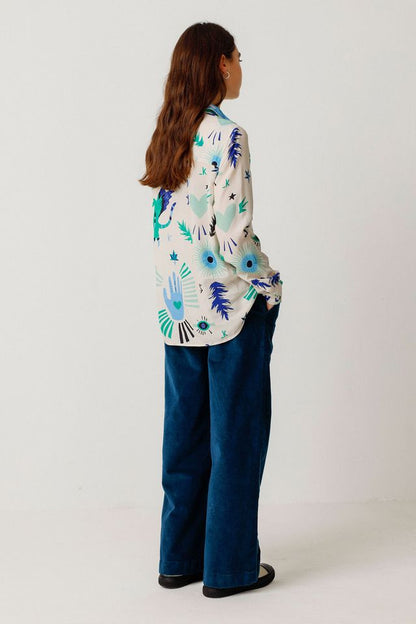 SKFK Asune Shirt, Amulette