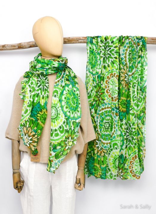 Sarah&Sally Schal Mandala (763), Grün