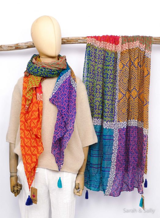 Sarah&Sally Schal Patchwork (792), blau