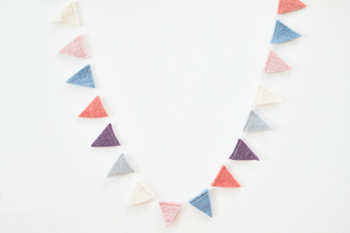 Wimpelgirlande Wollfilz, pastell