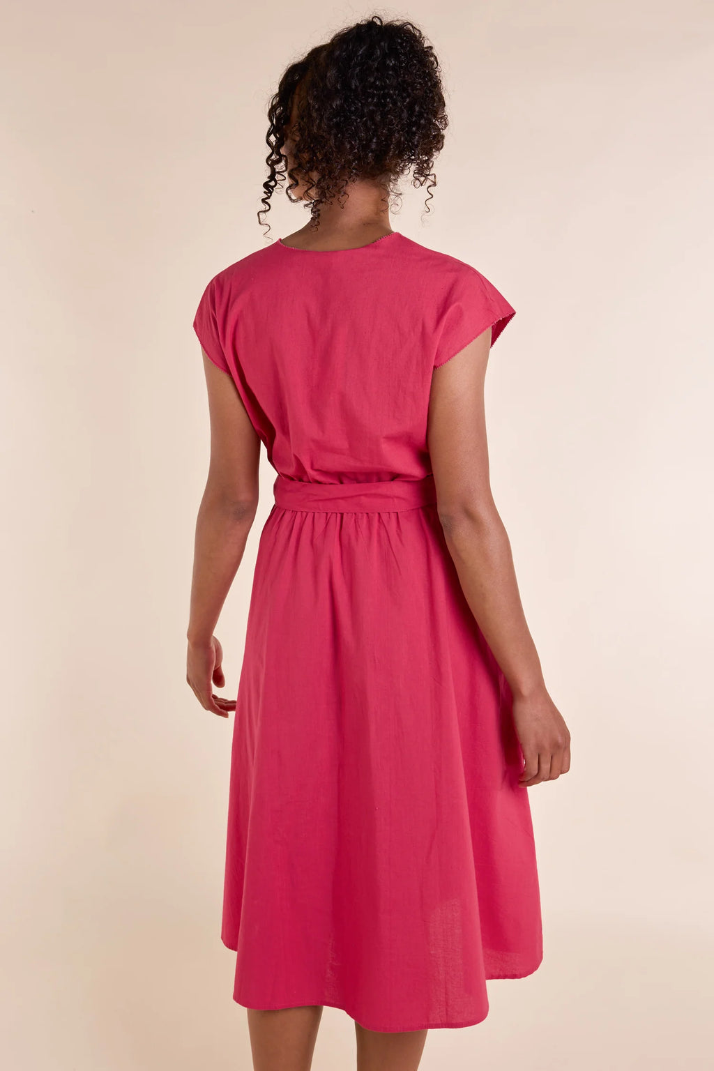 nomads Kleid in Wickeloptik, Lipstick