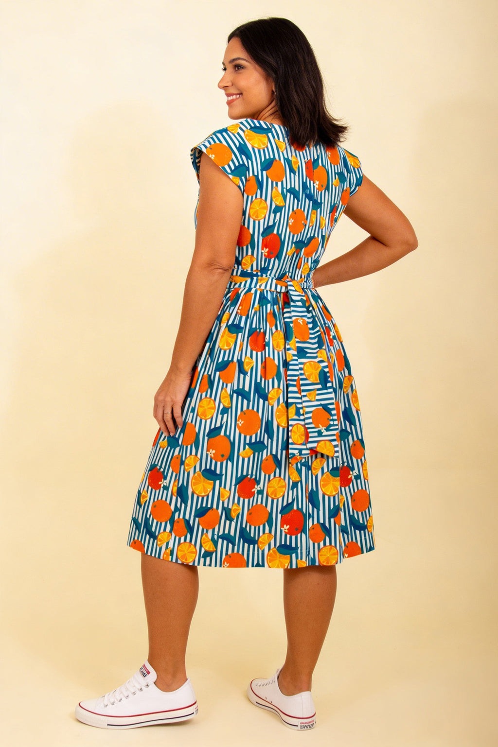 Pretty Vacant Sommerkleid mit blauen Streifen und Orangen