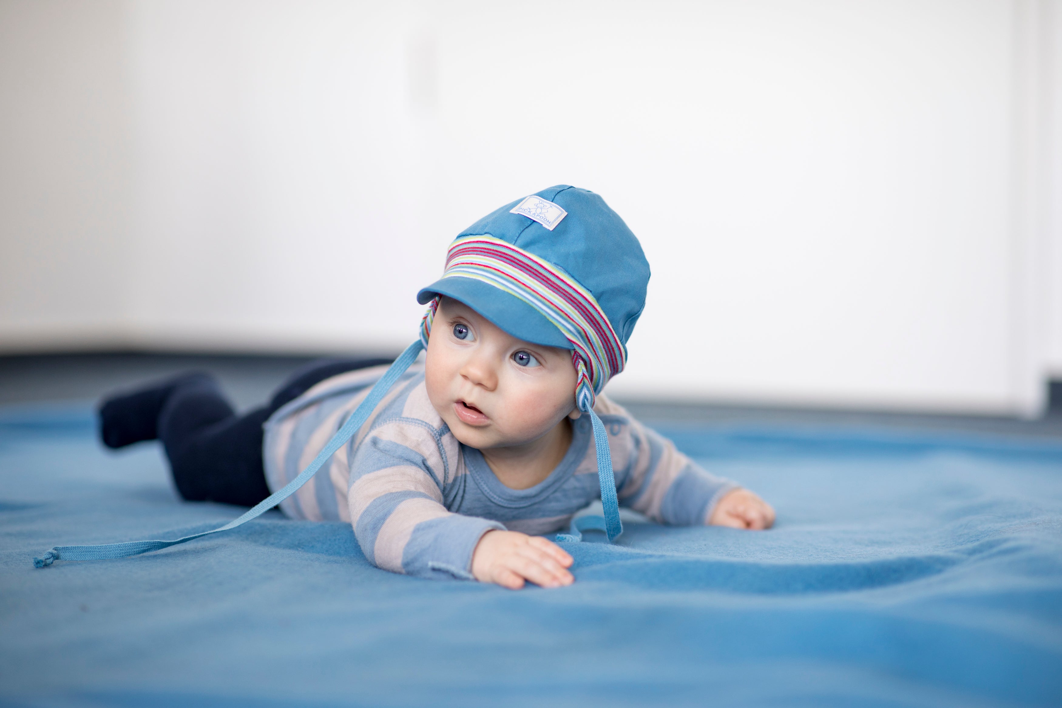 Pickapooh Baby-Mütze Nils mit Ohrenschutz, Jeans