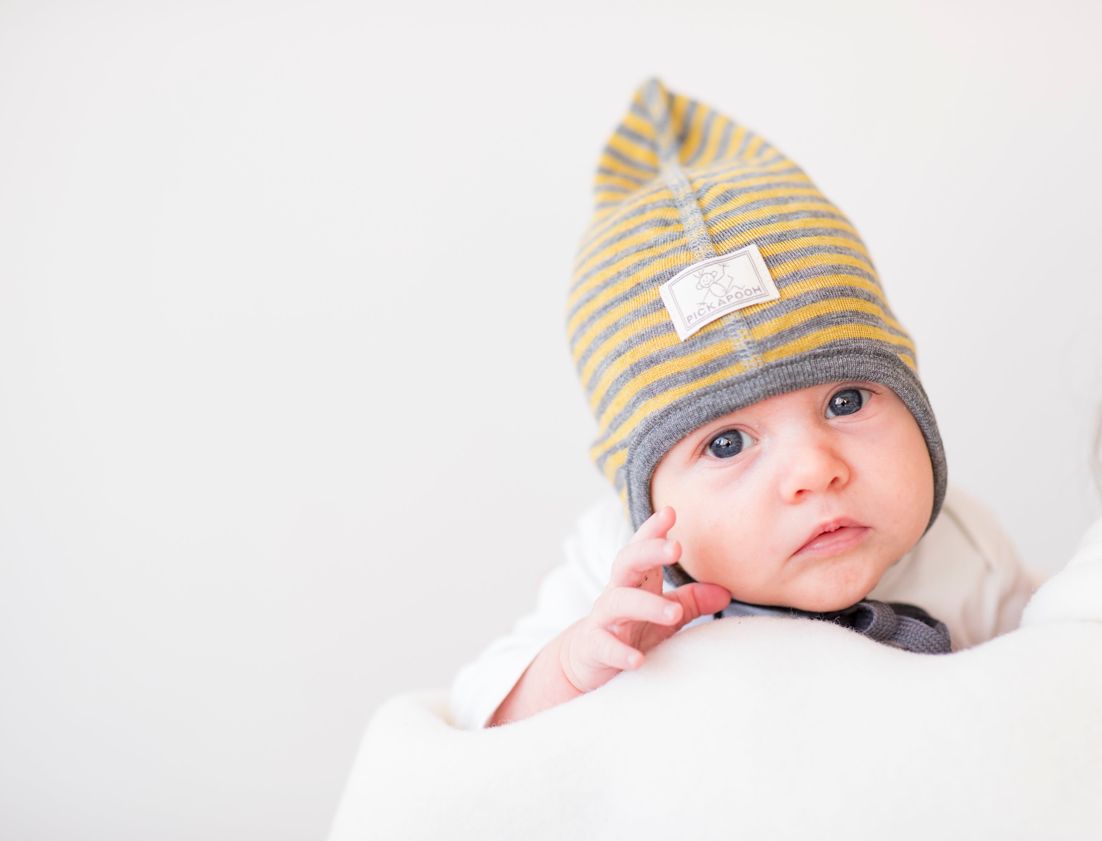Pickapooh Babymütze Zoe Wolle/Seide Ringel, Senf/Grau