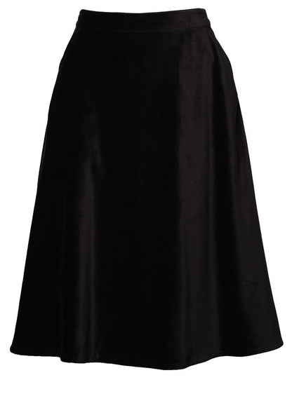 Circus Samtrock, Schwarz