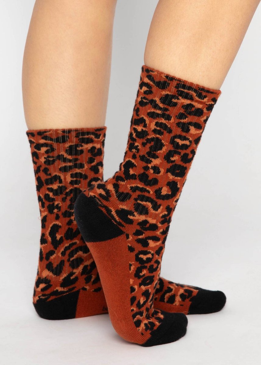 Blutsi Socken, sneaky leo paws