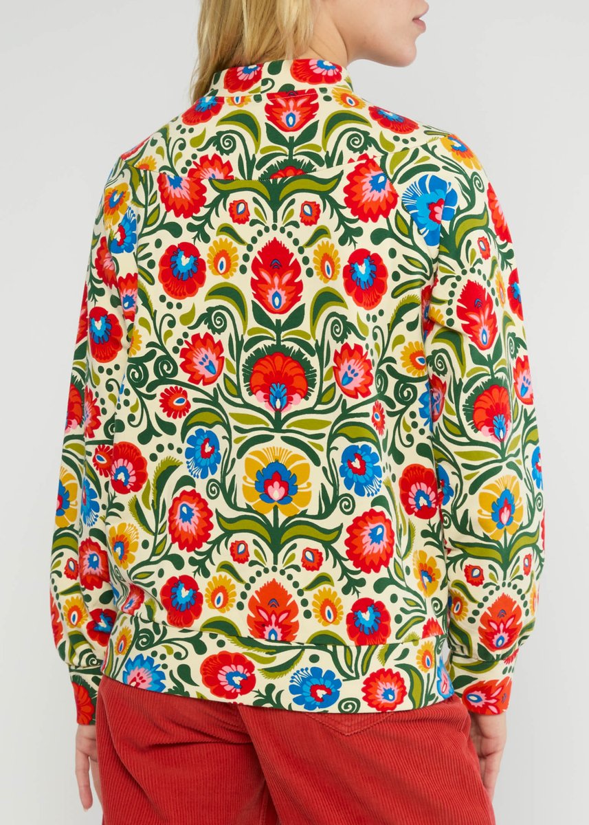 Blutsi Day by Day, casa de flores