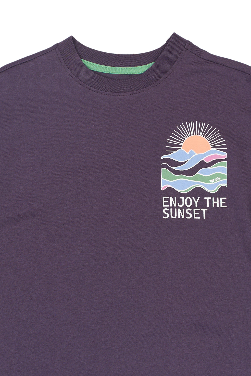 The New T-Shirt Tuck, Grape