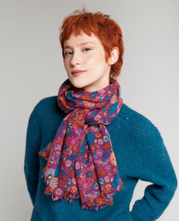 Les Touristes Woll-Schal, Molly Burgundy