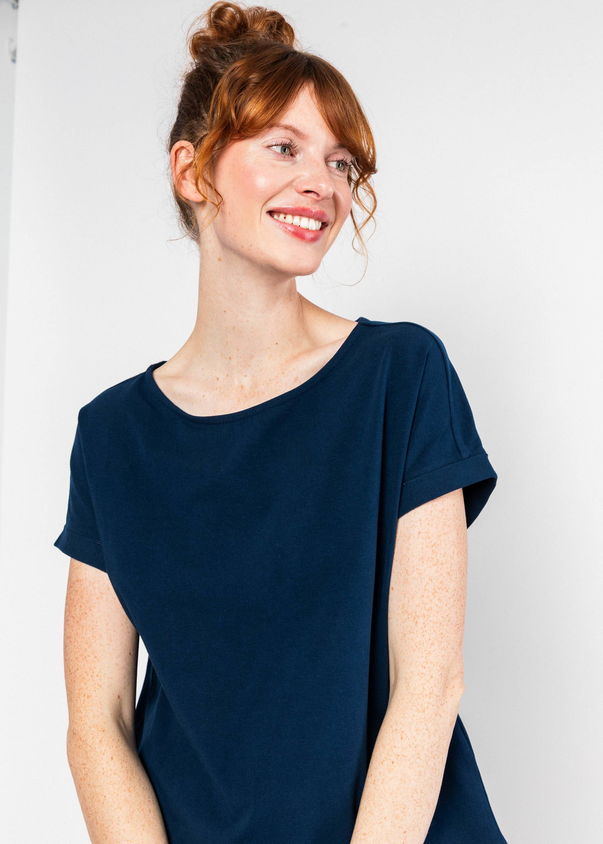 Blutsgeschwister Glow and Grow, ultramarine blue