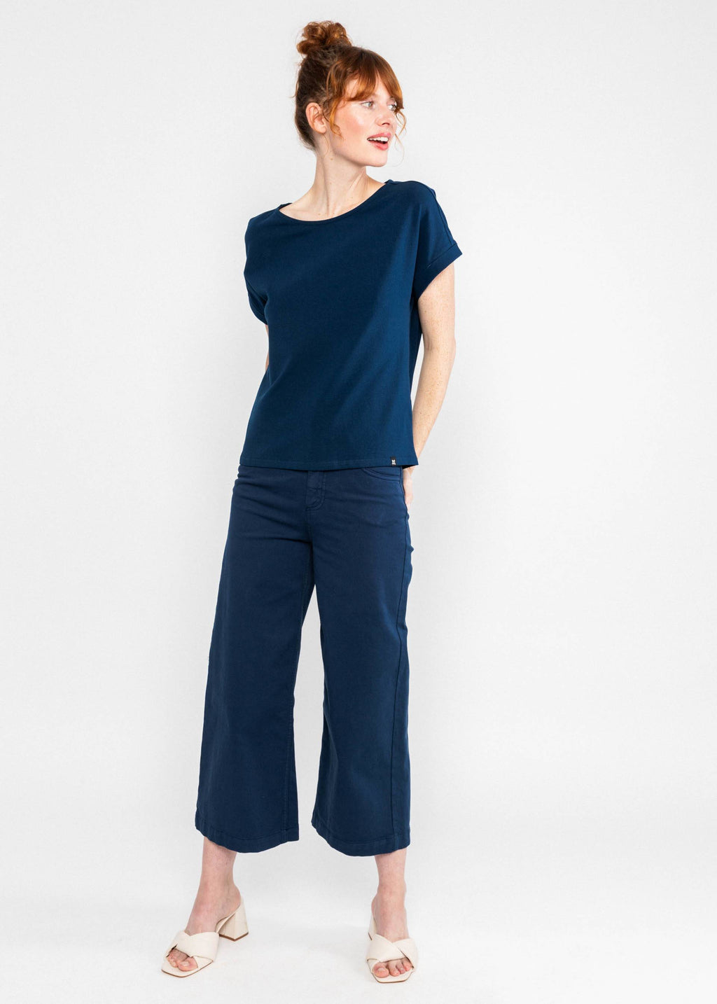 Blutsgeschwister Glow and Grow, ultramarine blue