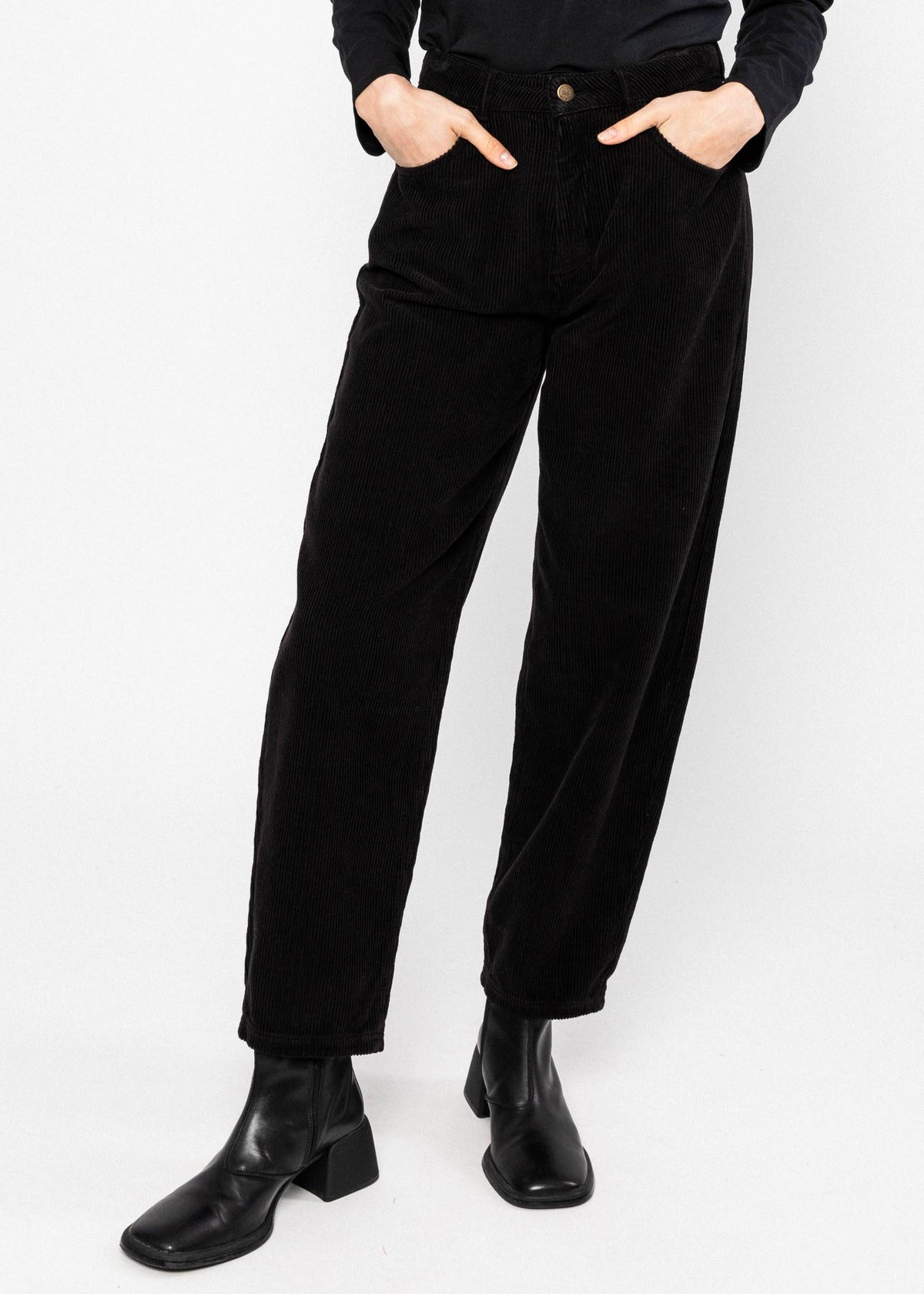 BG High-Waist-Cordhose Olotte, folkloric black