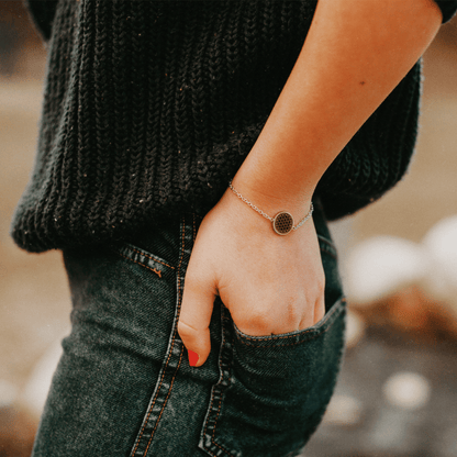 Armband Skyla, Blume des Lebens, Nuss