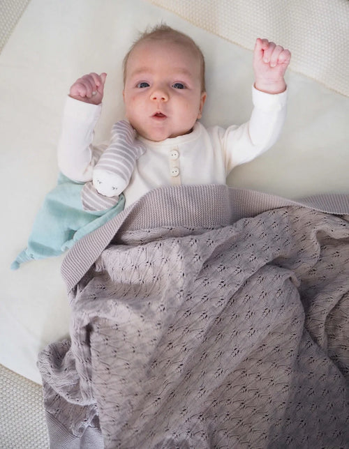 Baby-Puppe, mint