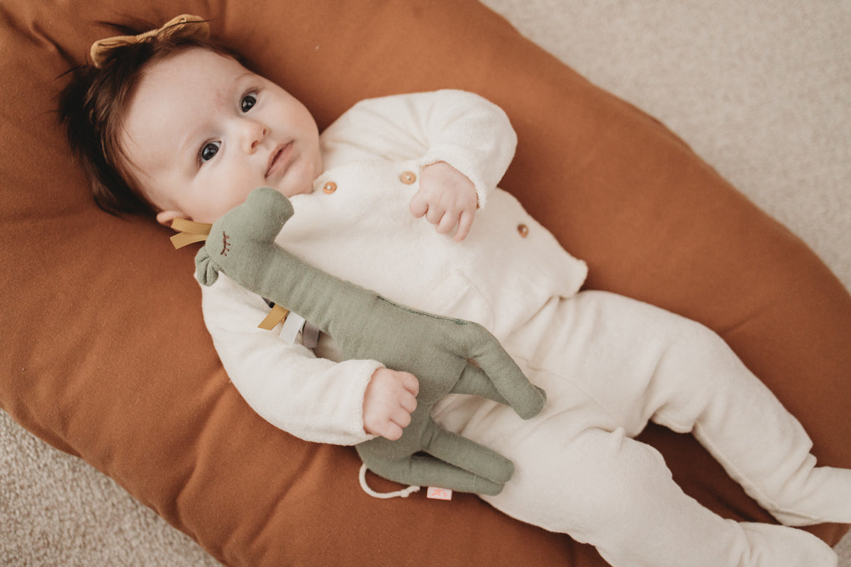 Kikadu Greifling Giraffe, Olive