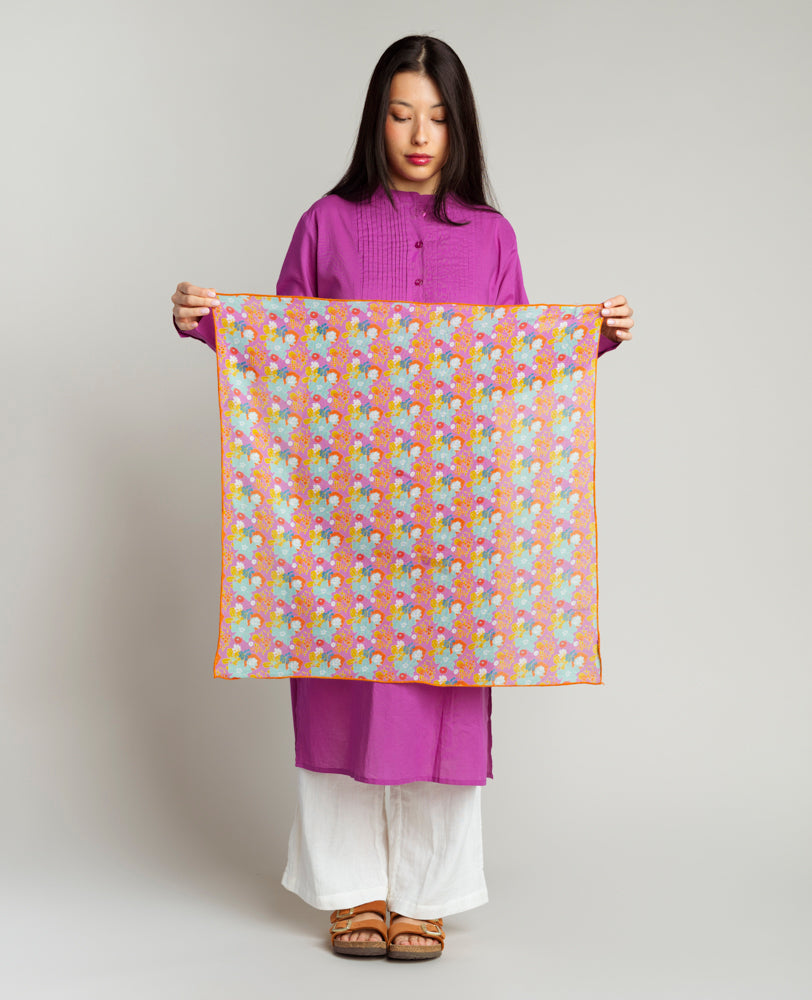 Les Touristes Nickituch Lucie005, Mackintosh Purple