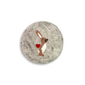 Filzuntersetzer Hase mit Herz, 21cm, hellgrau