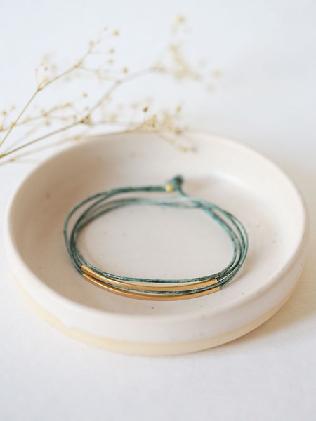 Pikfine Tube-Armband Tingval waldgrün/vergoldet | Nachhaltiger Schmuck bei Das bunte Chamäleon