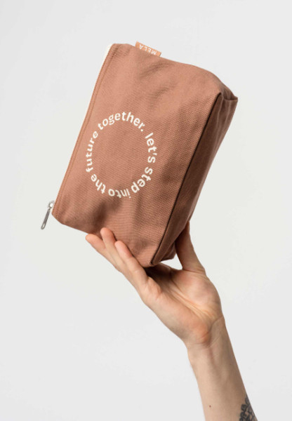 Melawear Kosmetiktasche Future Print, nougat | Vegane Taschen aus Bio-Baumwolle von Melawear