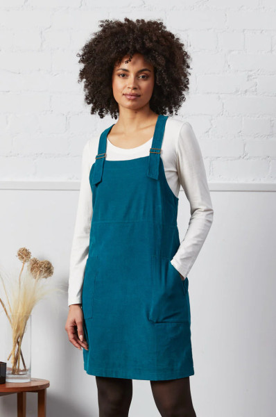 nomads Latzkleid Feincord, Peacock | Faire Damenkleidung bei Das bunte Chamäleon in Bamberg