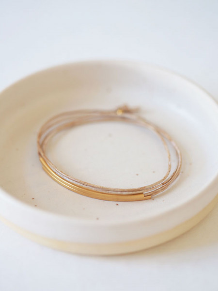 Pikfine Tube-Armband Tingval sand/vergoldet | Nachhaltiger Schmuck bei Das bunte Chamäleon